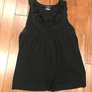 Cute tank with rosette detail